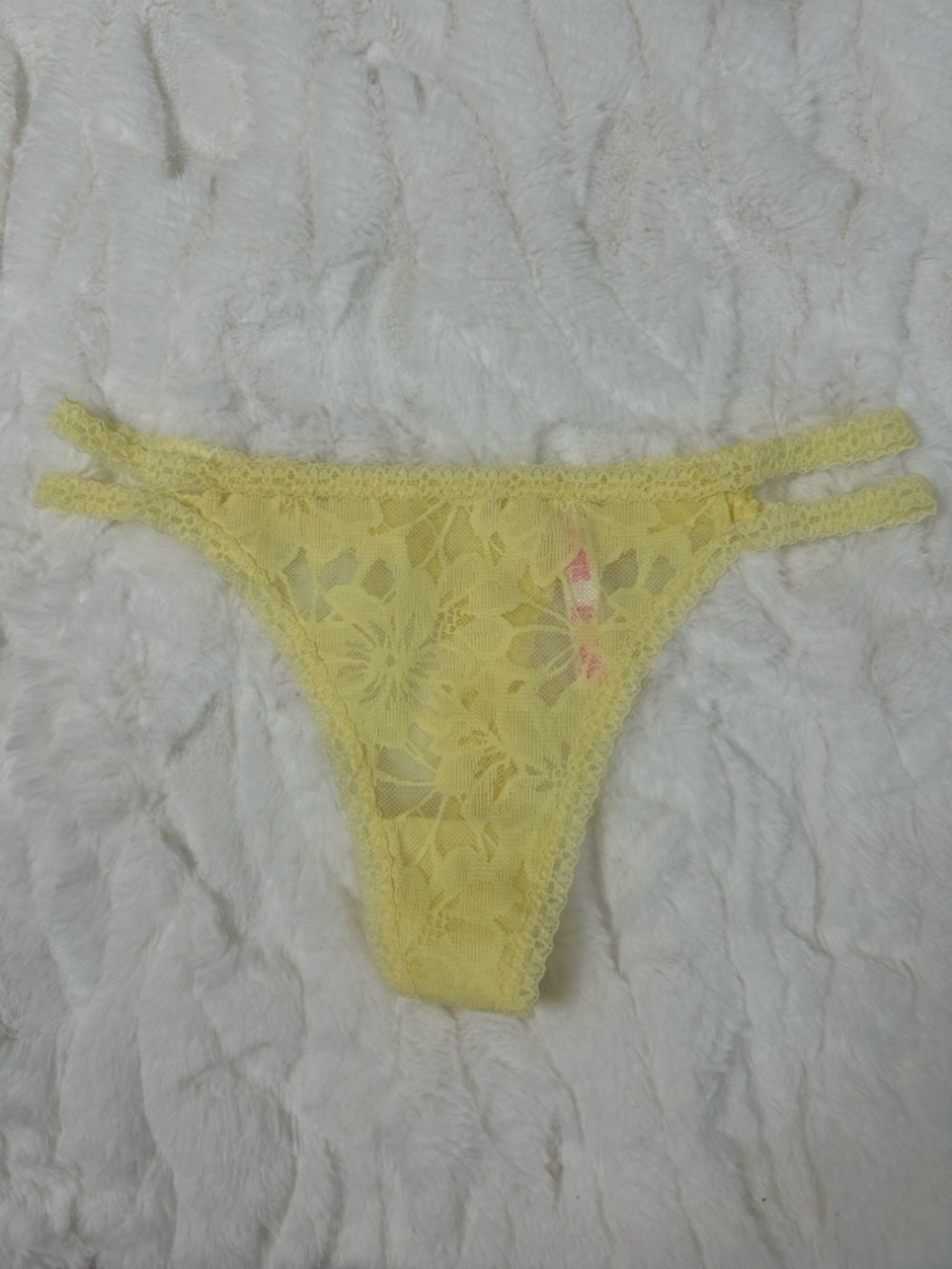 PINK Victoria's Secret Lace Thong Panty S